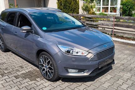 Ford Focus 157.000 km 7.500 &euro; Weiherhammer 92729