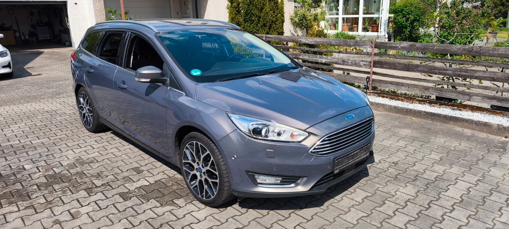 Ford Focus 157.000 km 7.500 &euro; Weiherhammer 92729
