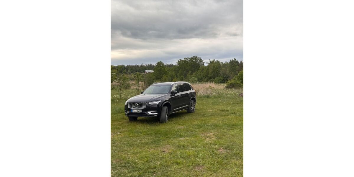 Volvo XC90 118.000 km 39.000 &euro; Braunschweig 38100