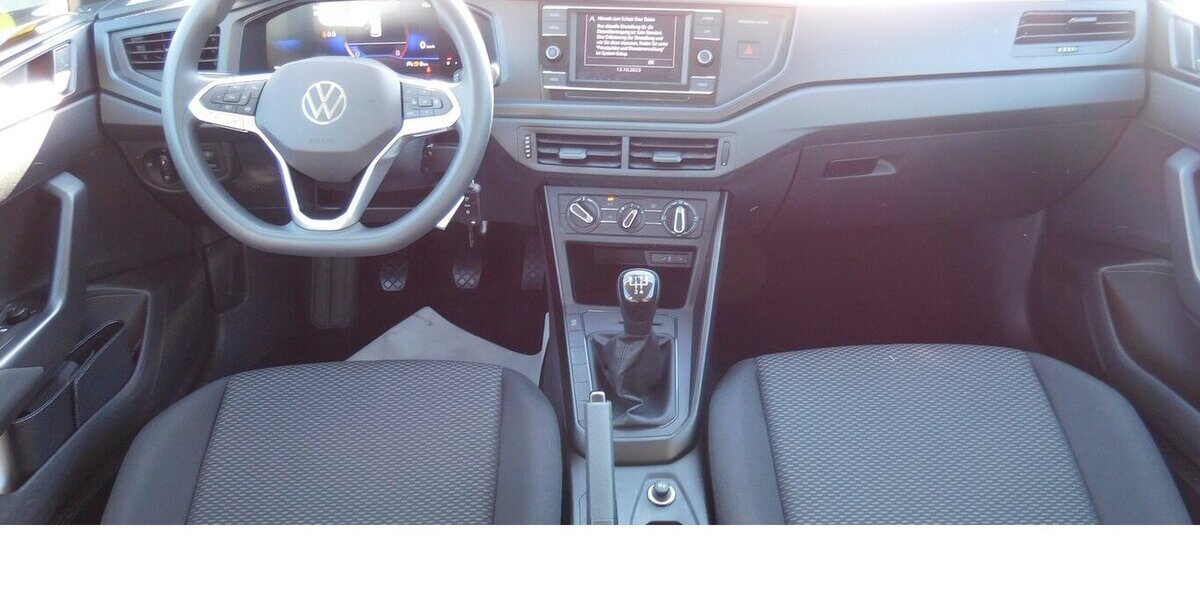 VW Taigo 1.0 TSI BMT Klima Radio 28.300 km 15.690 &euro; Vordorf 38533
