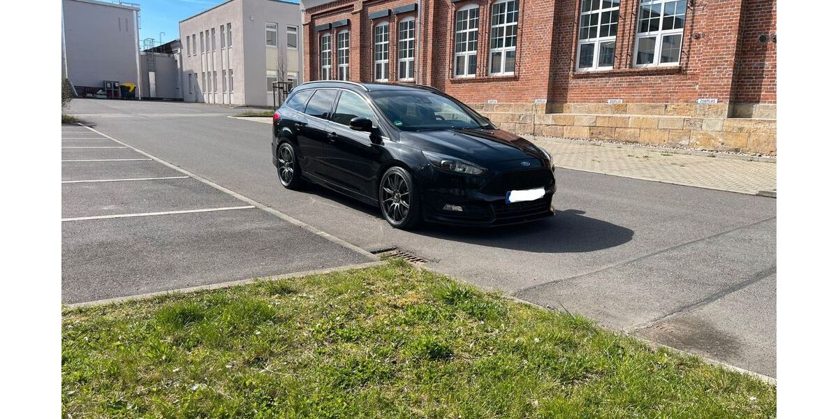 Ford Focus 58.000 km 18.490 &euro; Schwabhausen 99869