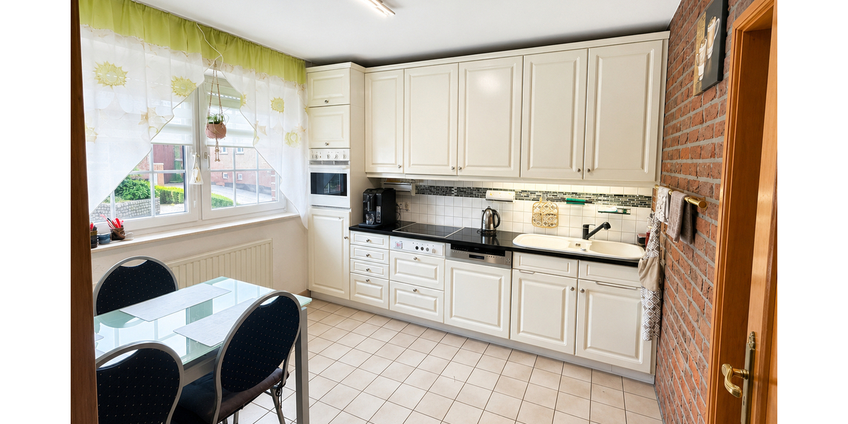 3D: Familienglück in ruhiger Lage - Sehr gepflegtes Einfamilienhaus mit Kamin, Balkon und viel Platz - Reihenendhaus Gangelt | Angebot:26777849