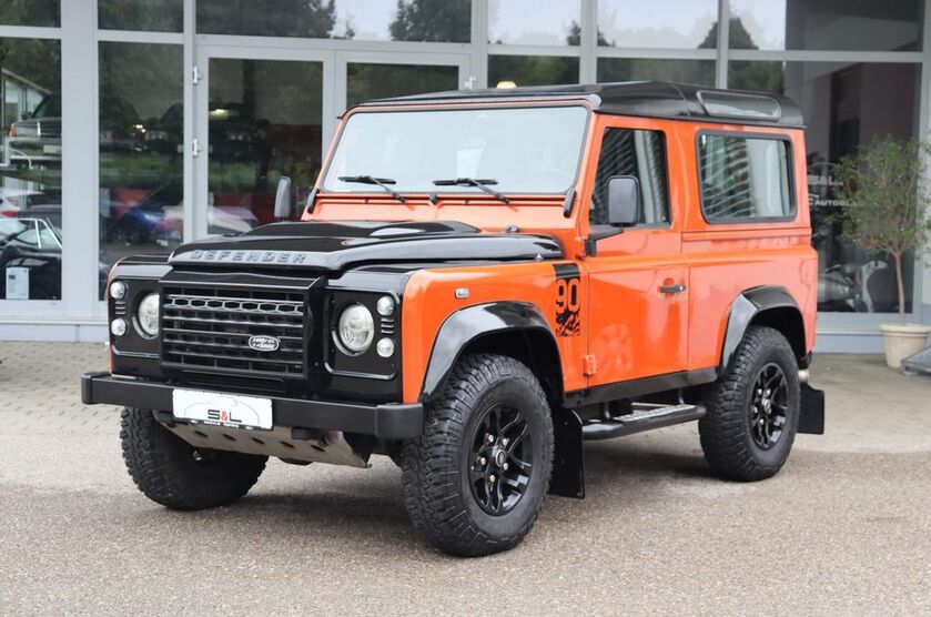 Land Rover Defender 107.200 km 56.900 € Pentling bei Regensburg 93080