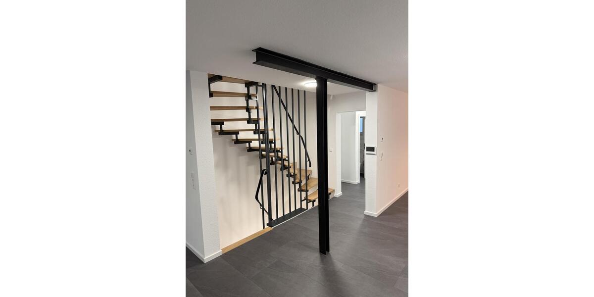 Reihenhaus Freiburg im Breisgau Haslach - 6 Zimmer, 160 m&sup2;, 3.250&euro; | Angebot:25361243