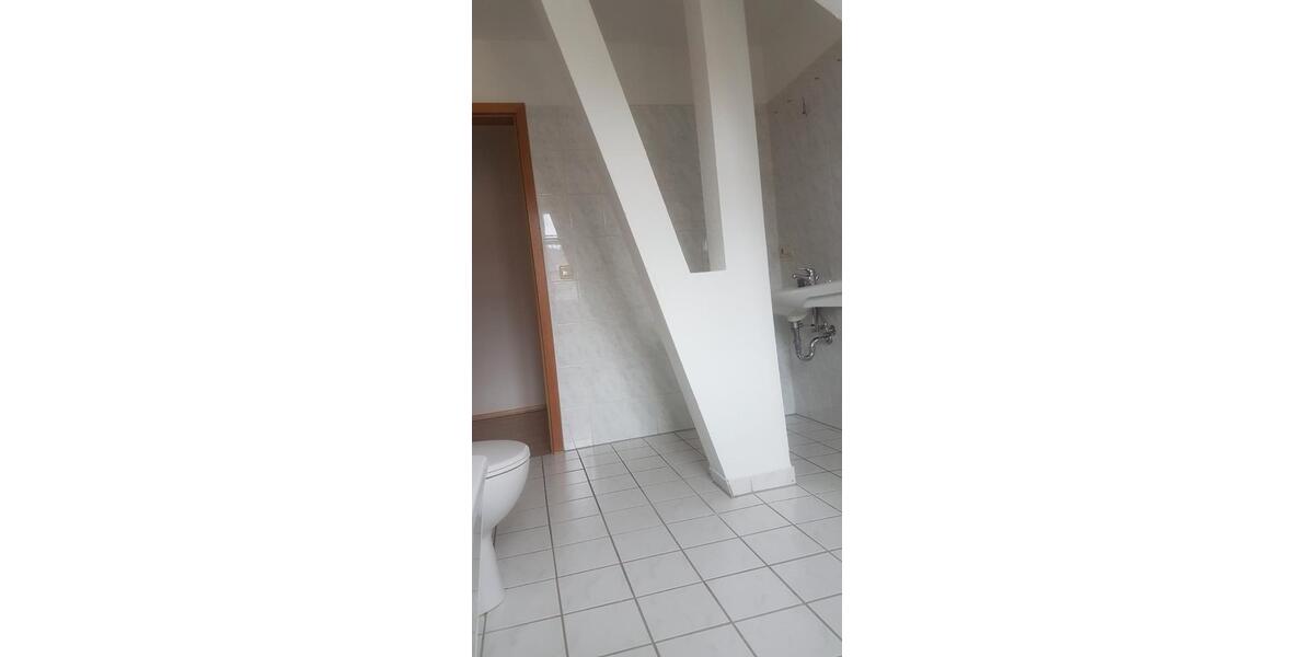 Dachgeschoßwohnung Eisleben (Lutherstadt) - 3 Zimmer, 70 m&sup2;, 385&euro; | Angebot:26531464