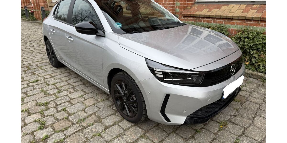 Opel Corsa 14.000 km 15.990 &euro; Berlin 12203