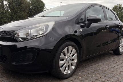 Kia Rio 94.000 km 6.490 &euro; Mayen 56727