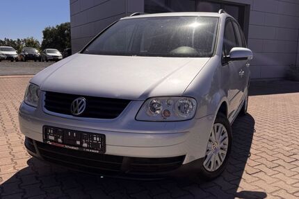 VW Touran 220.000 km 750 &euro; Haag 91126