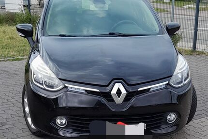 Renault Clio 95.000 km 5.900 &euro; SEREETZ 23611