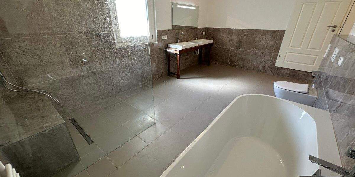 Einfamilienhaus Waiblingen / Beinstein Beinstein - 8 Zimmer, 233 m&sup2;, 2.680&euro; | Angebot:25340118