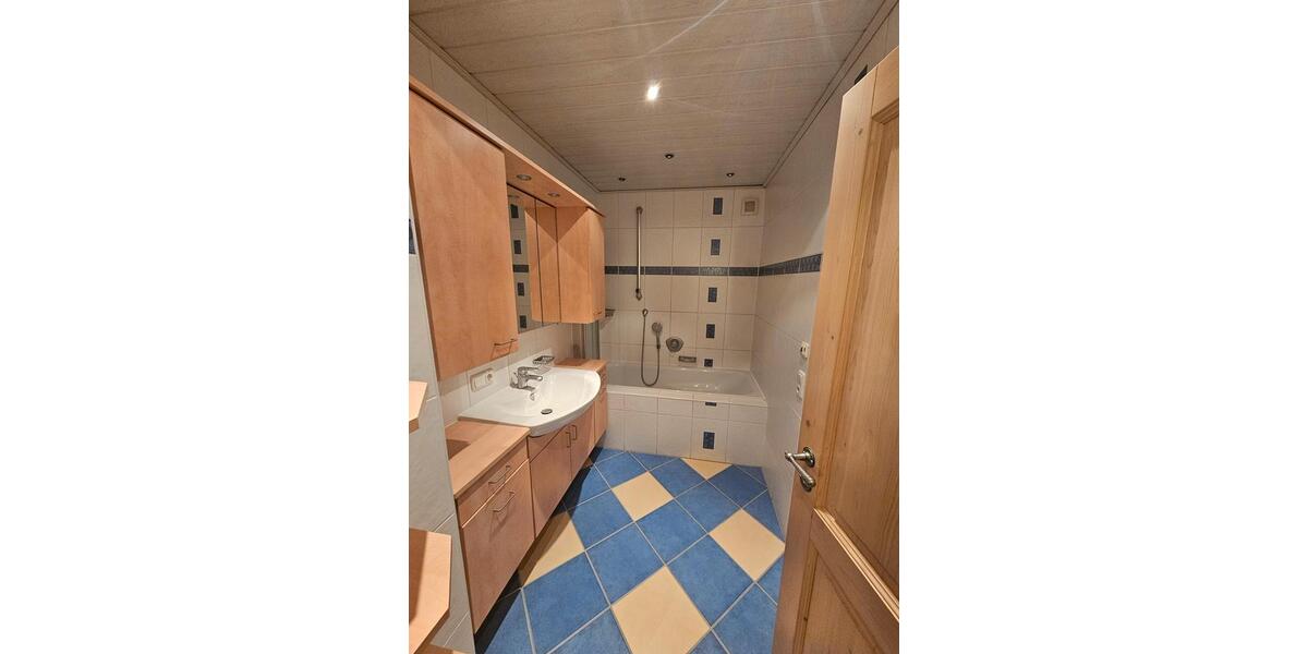 Einfamilienhaus Abenberg - 6 Zimmer, 160 m&sup2;, 2.000&euro; | Angebot:24573117