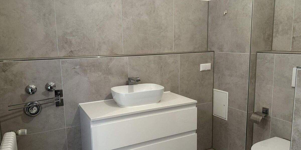 Etagenwohnung Mönchengladbach Stadtmitte - 2 Zimmer, 71 m&sup2;, 899&euro; | Angebot:25067161