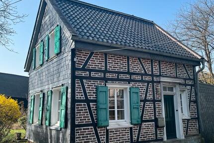 Haus Leichlingen (Rheinland) - 2.5 Zimmer, 78 m&sup2;, 1.100&euro; | Angebot:25931539