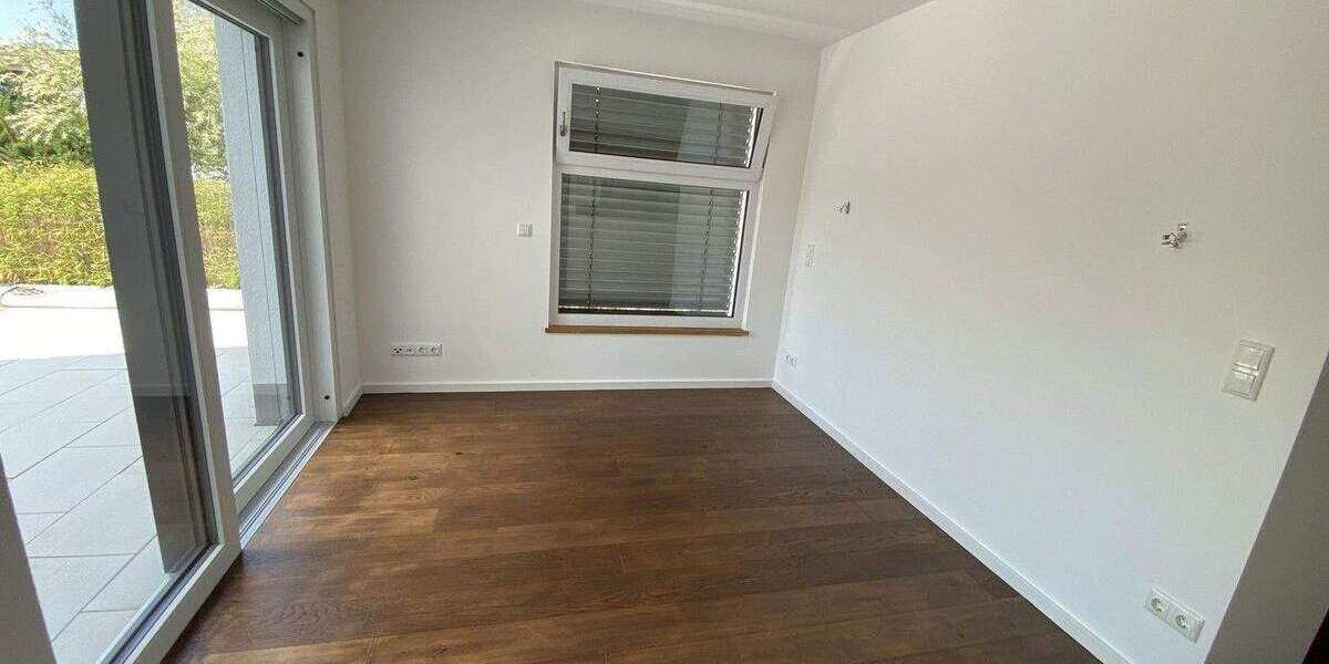 Etagenwohnung Emertsham - 5 Zimmer, 155 m&sup2;, 2.450&euro; | Angebot:25632805