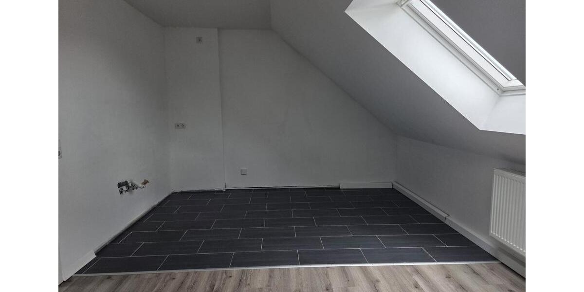 Maisonettenwohnung Mutterstadt - 6 Zimmer, 200 m&sup2;, 2.340&euro; | Angebot:26365112