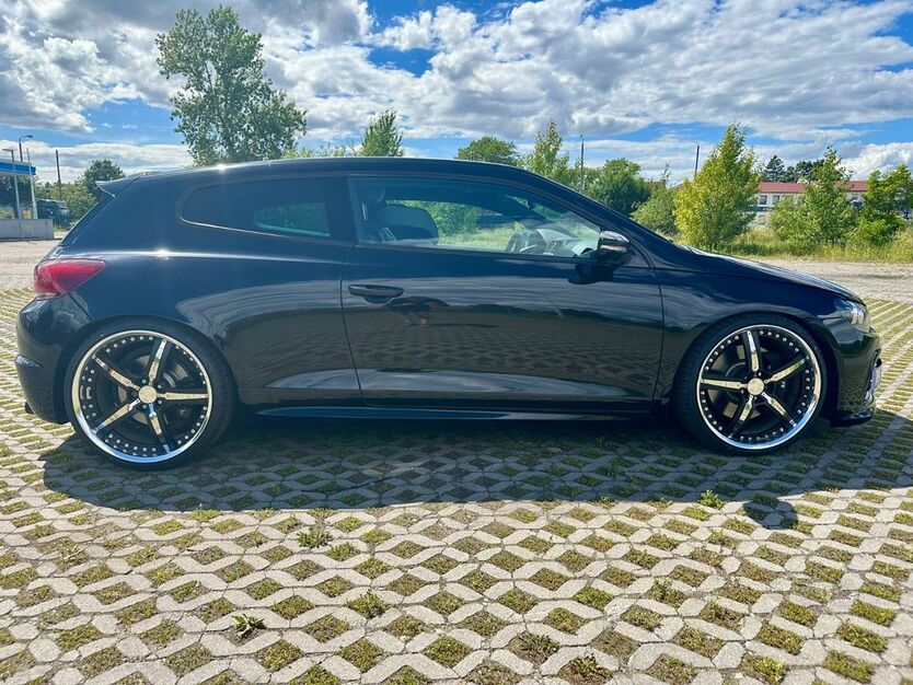 VW Scirocco 86.000 km 15.600 € Leipzig 04249