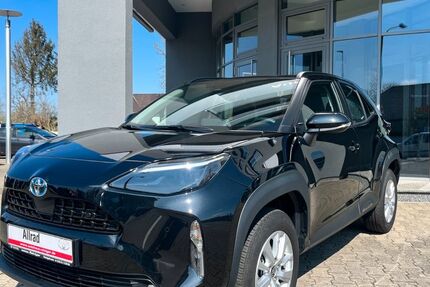 Toyota Yaris Cross 12.700 km 25.999 € Königsbrunn / Augsburg 86343