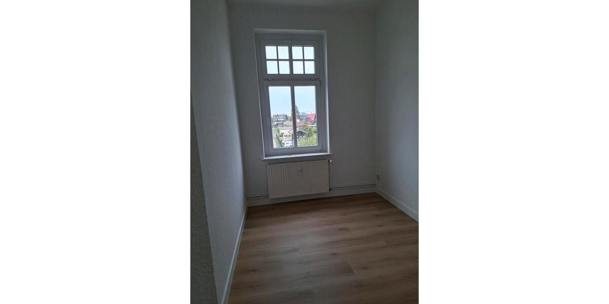 Etagenwohnung Perleberg - 4 Zimmer, 104 m&sup2;, 690&euro; | Angebot:26222727