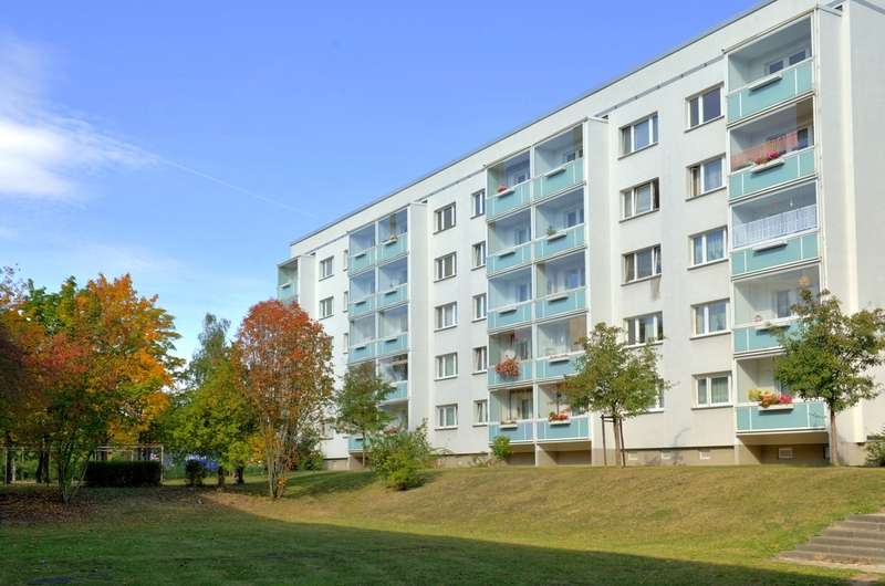 Wohnung zum Mieten in Halle 360 € 61.78 m²