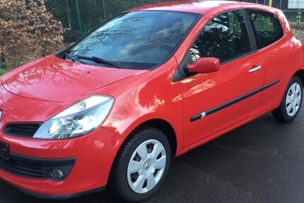 Renault Clio 162.366 km 2.250 &euro; Siegburg 53721