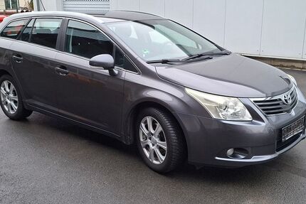Toyota Avensis 201.805 km 3.500 &euro; Lippstadt 59557