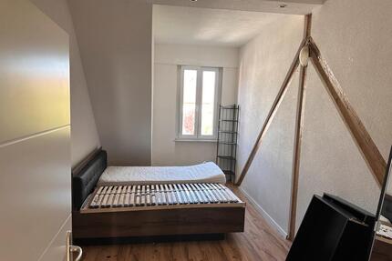 2 Zimmer Wohnung mit EBK