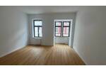 Stilvolle 3-Raum-Wohnung mit modernem Bad & Altbaucharme