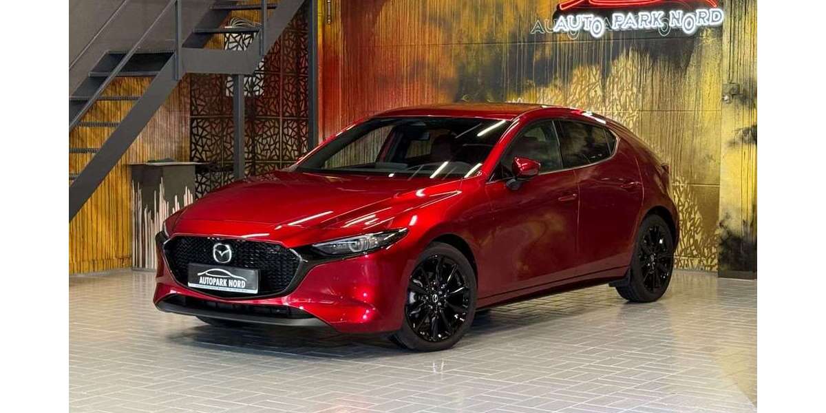 Mazda 3 2.338 km 27.900 &euro; München 81829