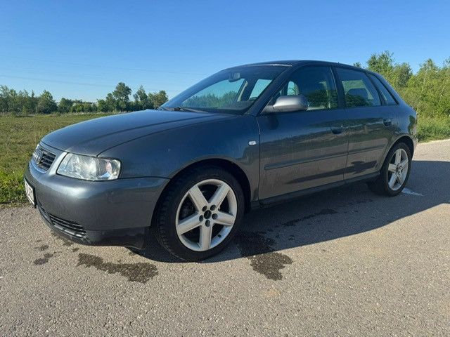 Audi A3 170.000 km 3.990 &euro; Traunreut 83301