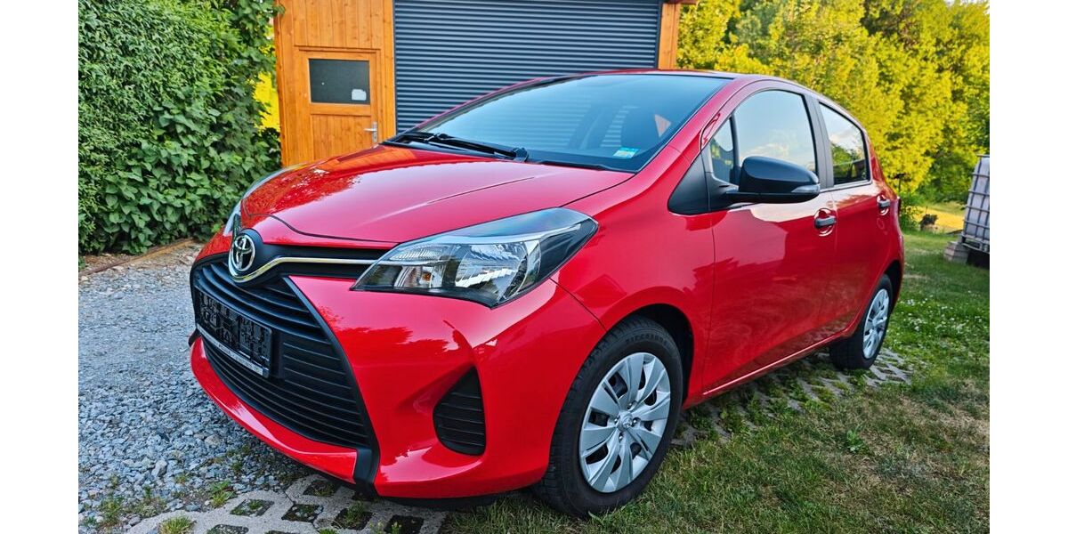 Toyota Yaris 11.900 km 10.990 &euro; Falkenfels 94350