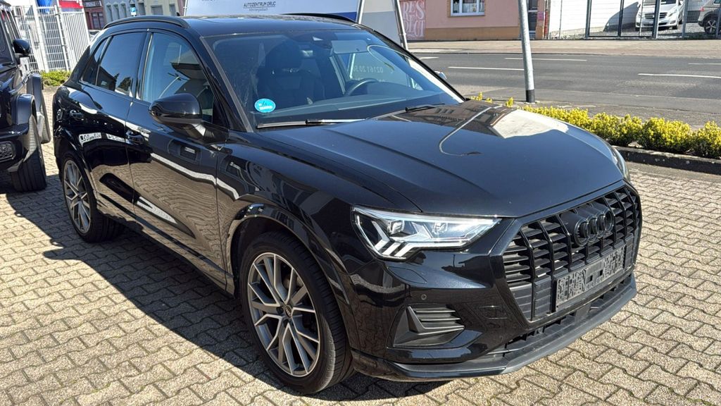Audi Q3 142.200 km 29.980 &euro; Mönchengladbach 41063