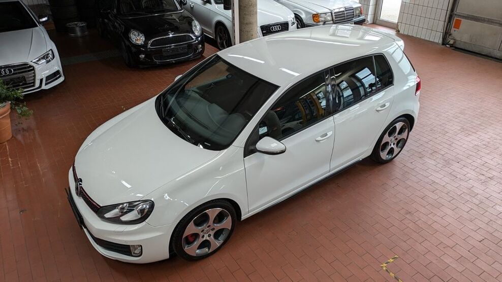 VW Golf 241.700 km 8.950 € Nattheim 89564
