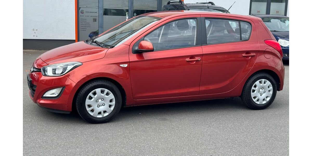 Hyundai i20 126.000 km 4.799 € Frankfurt am Main 60314