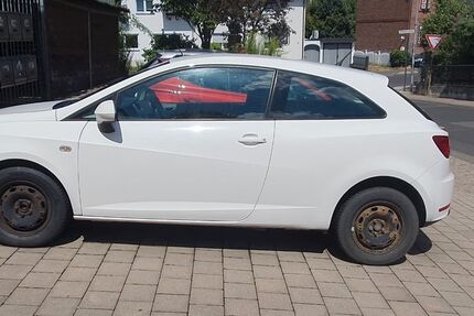 Seat Ibiza 90.000 km 3.999 &euro; Windecken 61130