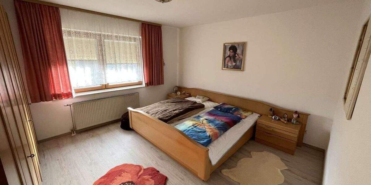 Doppelhaushälfte Viechtach - 5 Zimmer, 128 m&sup2;, 239.000&euro; | Angebot:25692886