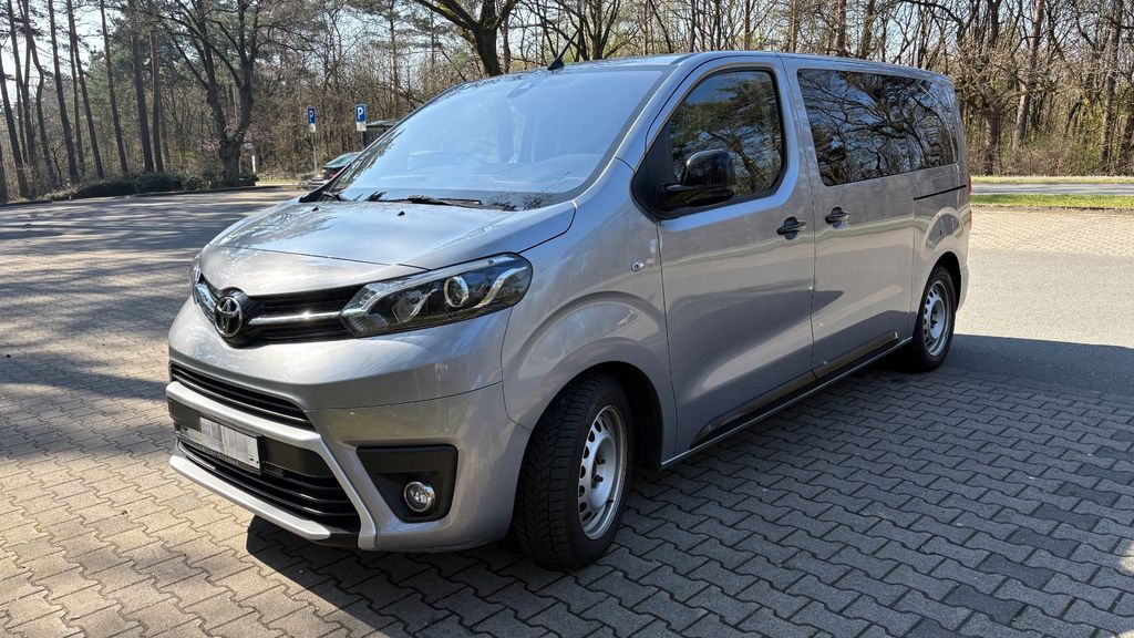 Toyota Proace (Verso) 63.200 km 43.500 &euro; Oerlinghausen 33813