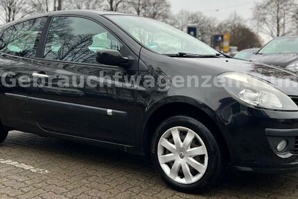 Renault Clio 148.000 km 2.490 &euro; Bremen 28207