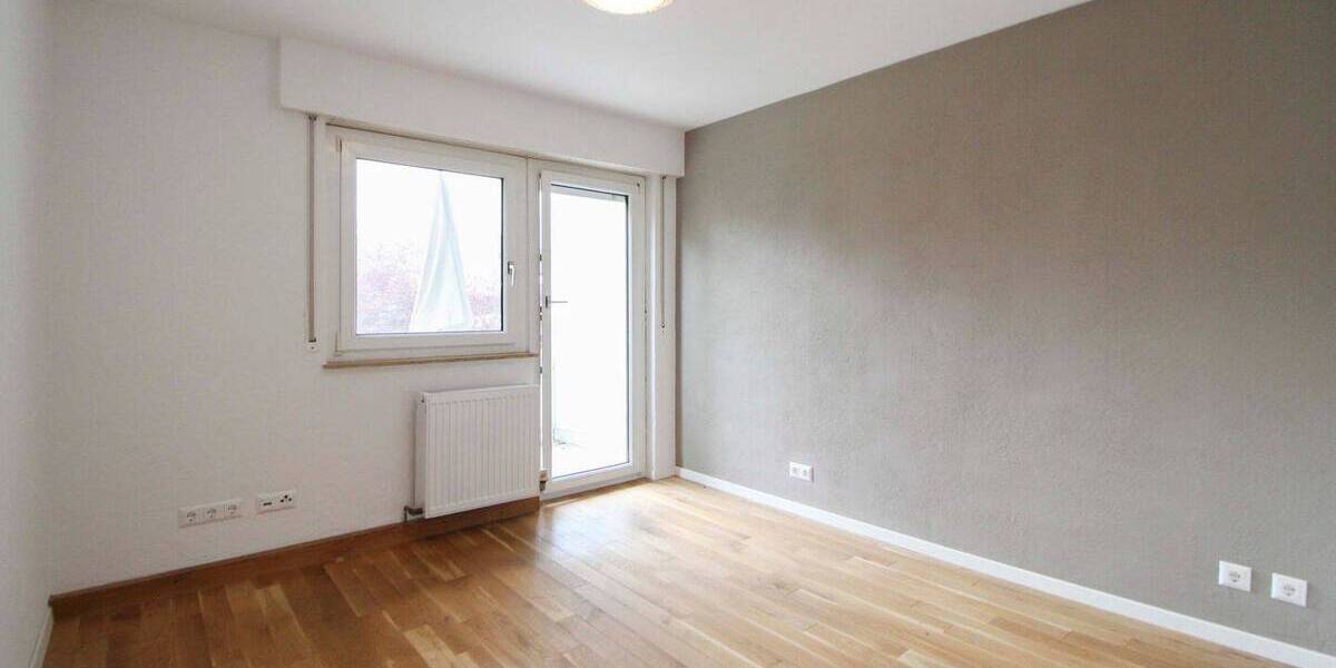 Reihenmittelhaus Stuttgart Steckfeld - 9 Zimmer, 208 m&sup2;, 765.000&euro; | Angebot:26319304