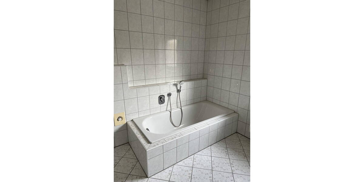Mehrfamilienhaus, Wohnhaus Beratzhausen - 7 Zimmer, 203 m&sup2;, 695.000&euro; | Angebot:26389895