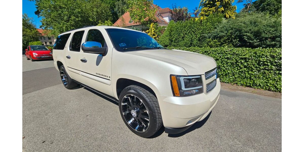 Chevrolet Suburban 260.123 km 19.444 &euro; Potsdam 14473