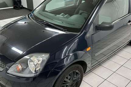 Ford Fiesta 123.516 km 2.500 &euro; Moers 47443