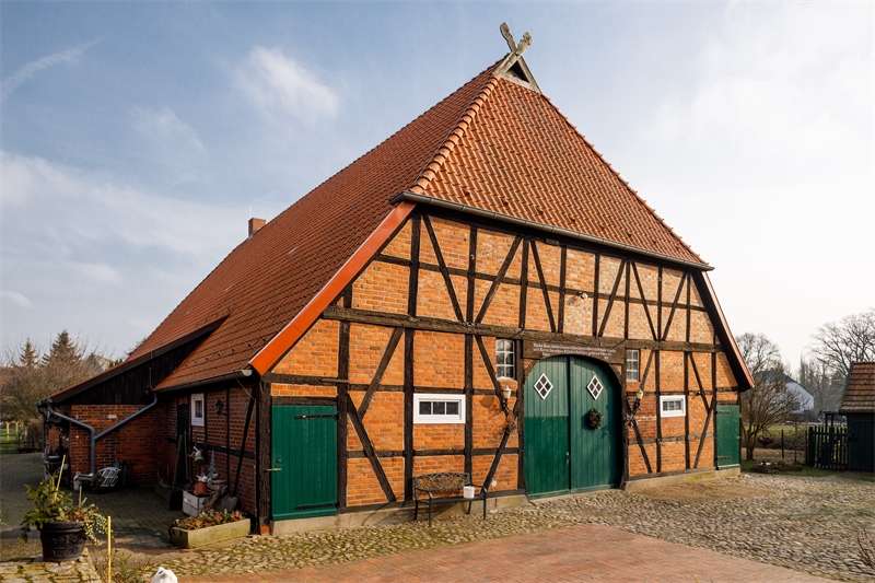 Einfamilienhaus Sumte Sumte - 10 Zimmer, 408 m&sup2;, 690.000&euro; | Angebot:25988456