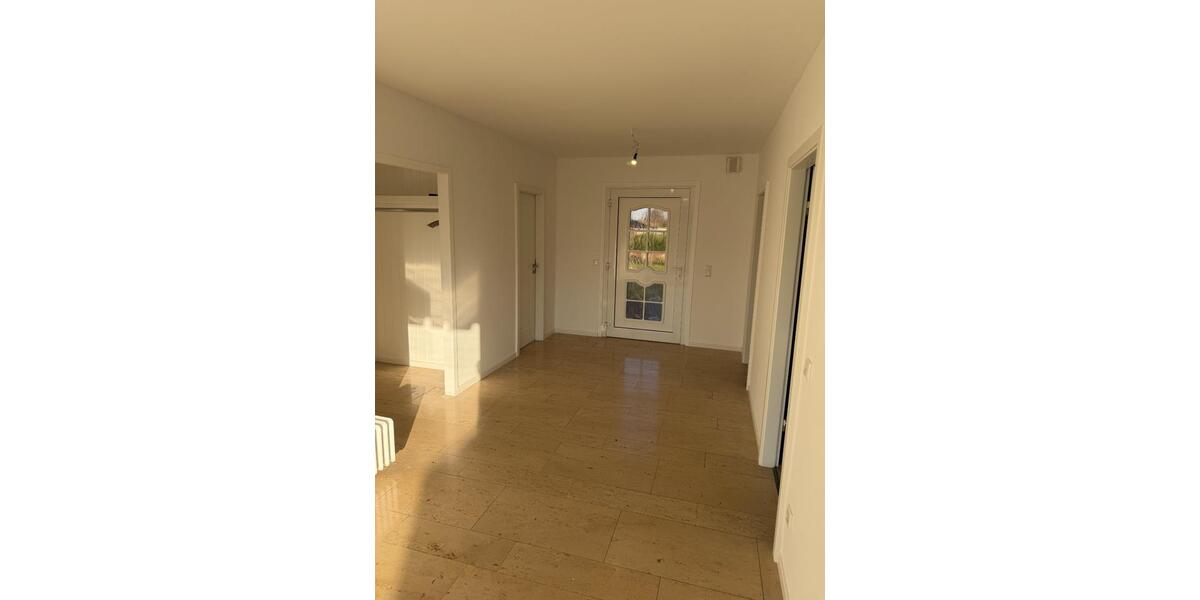 Bungalow Werl - 6 Zimmer, 185 m&sup2;, 1.480&euro; | Angebot:25840045