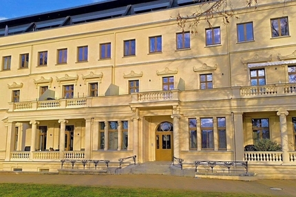 Siethen- Herrschaftliches Wohnen im Schloss nahe Siethener See 4 zimmer