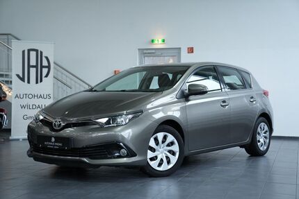Toyota Auris 132.341 km 8.990 &euro; Wildau 15745