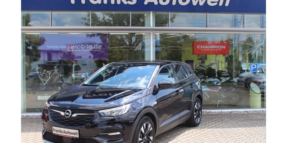 Opel Crossland (X) 32.980 km 19.900 &euro; Kamenz 01917