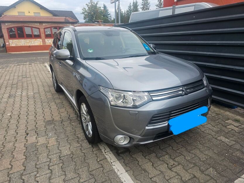 Mitsubishi Plug-in Hybrid Outlander 205.000 km 8.700 € Altenstadt 63674