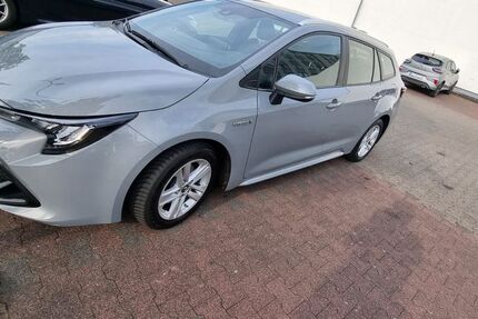 Toyota Corolla 96.521 km 18.900 € Köln 50933