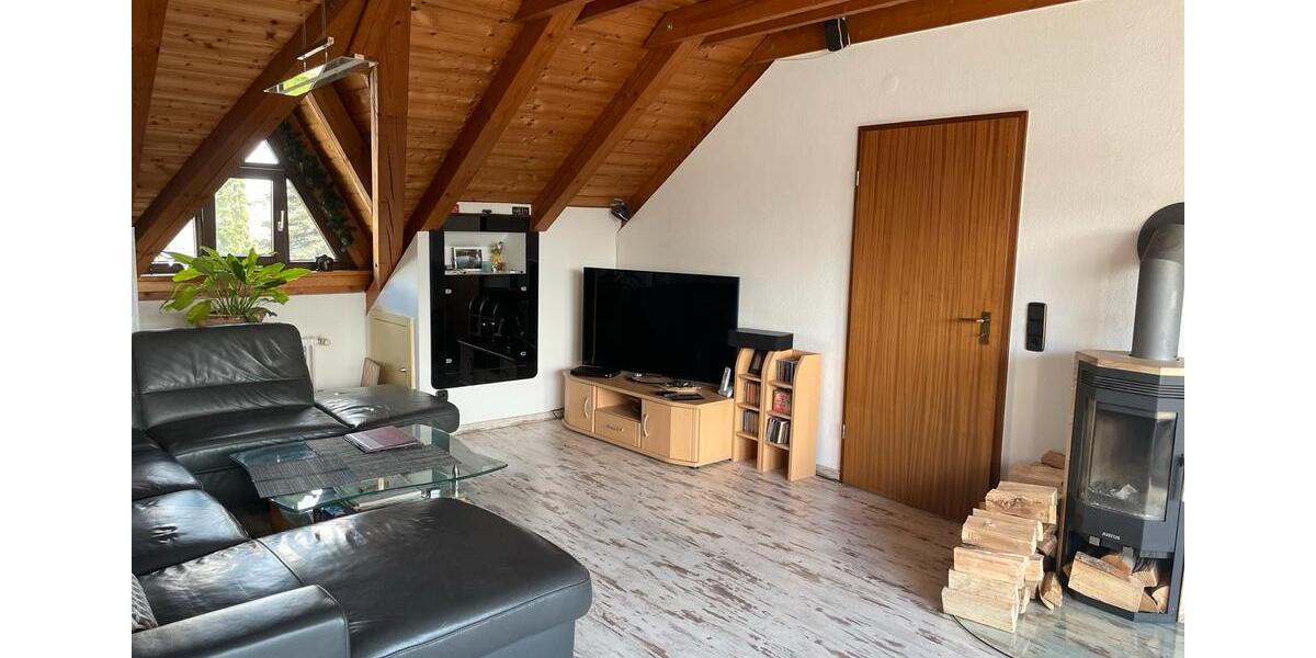 Dachgeschoßwohnung Singen (Hohentwiel) - 3 Zimmer, 83 m&sup2;, 249.000&euro; | Angebot:25249823