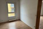 Sehr hübsche 1 12 Zimmer-Wohnung im 1. OG (Aufzug) mit Einbauküche, Balkon und Tiefgaragen-Stellplatz 1 zimmer